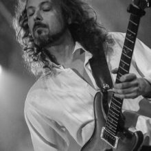 Okan Ersan : Guitars
